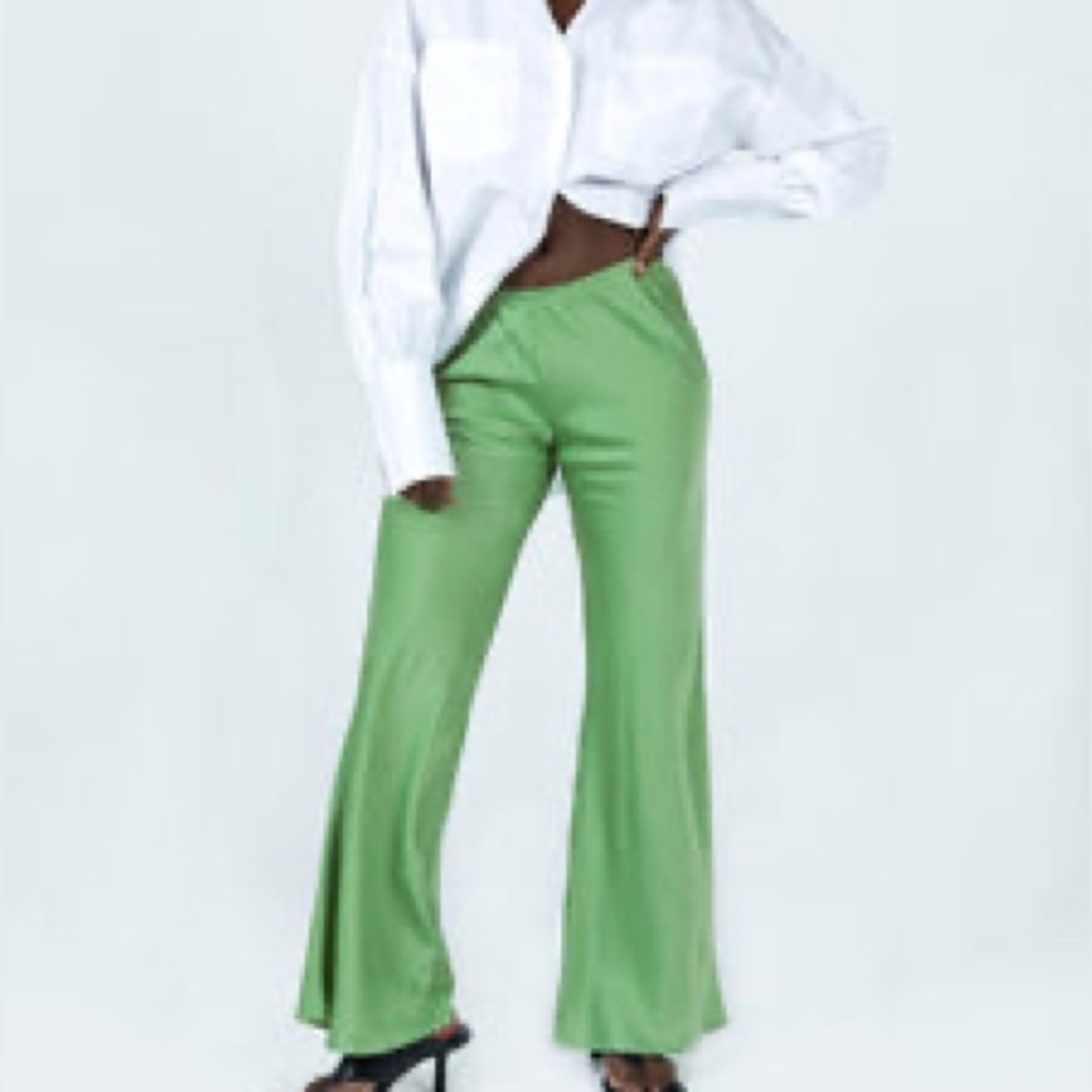 Princess Polly Joshua Green Flare Pants. Size 2 - Picture 4 of 11
